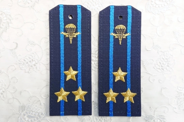 ロシア空挺軍 ВДВ（VDV) 常勤服用肩章（階級刺繍入）2枚セット